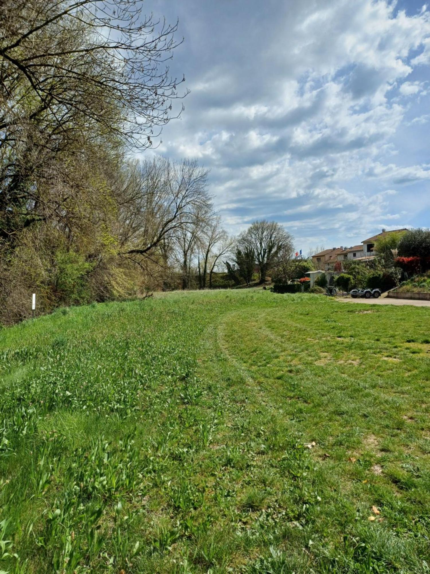 Studio 10M2, Terrasse 18M2 , Parking, Piscine Et Accueille Les Animaux Quissac  Extérieur photo